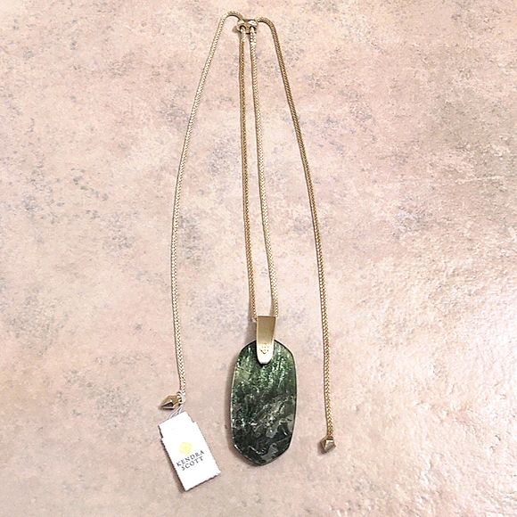 NEW Kendra Scott Inez Gold Long Pendant Necklace In Sage Mica - Picture 5 of 9